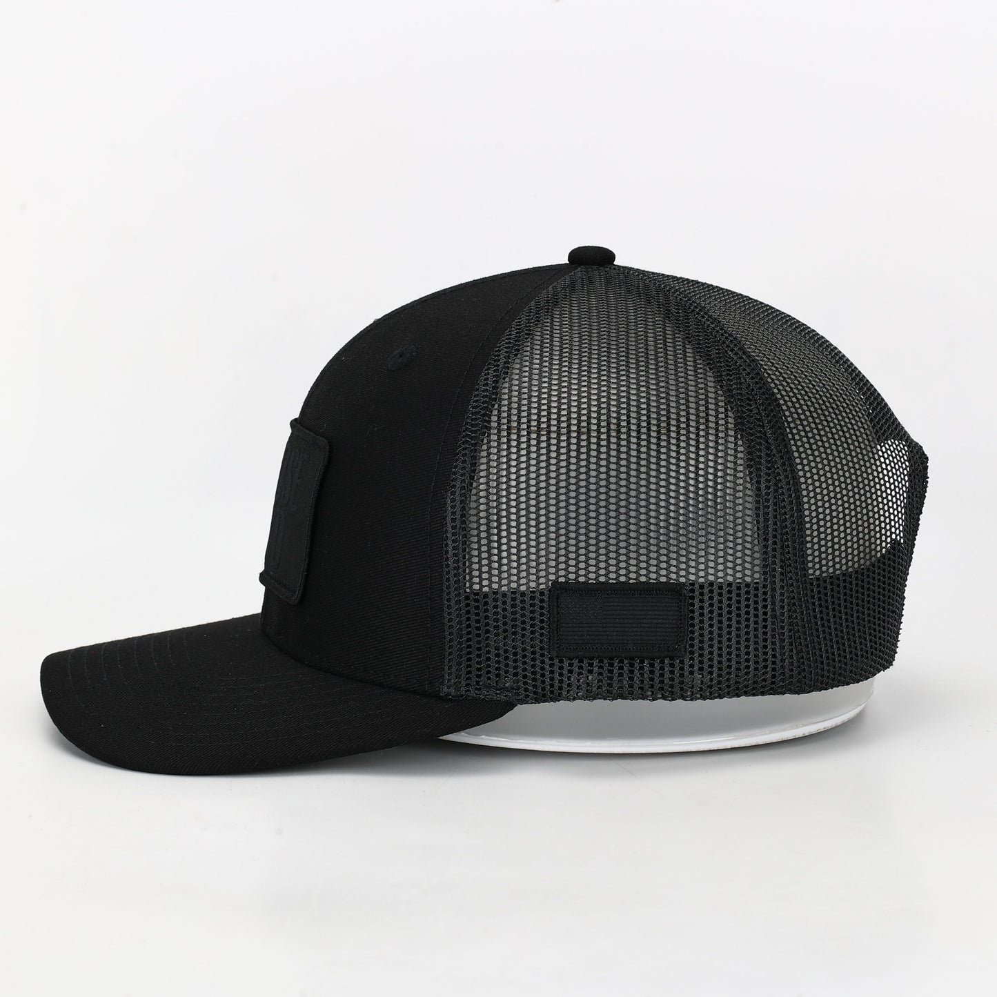 Choose Hard Trucker: Black Out