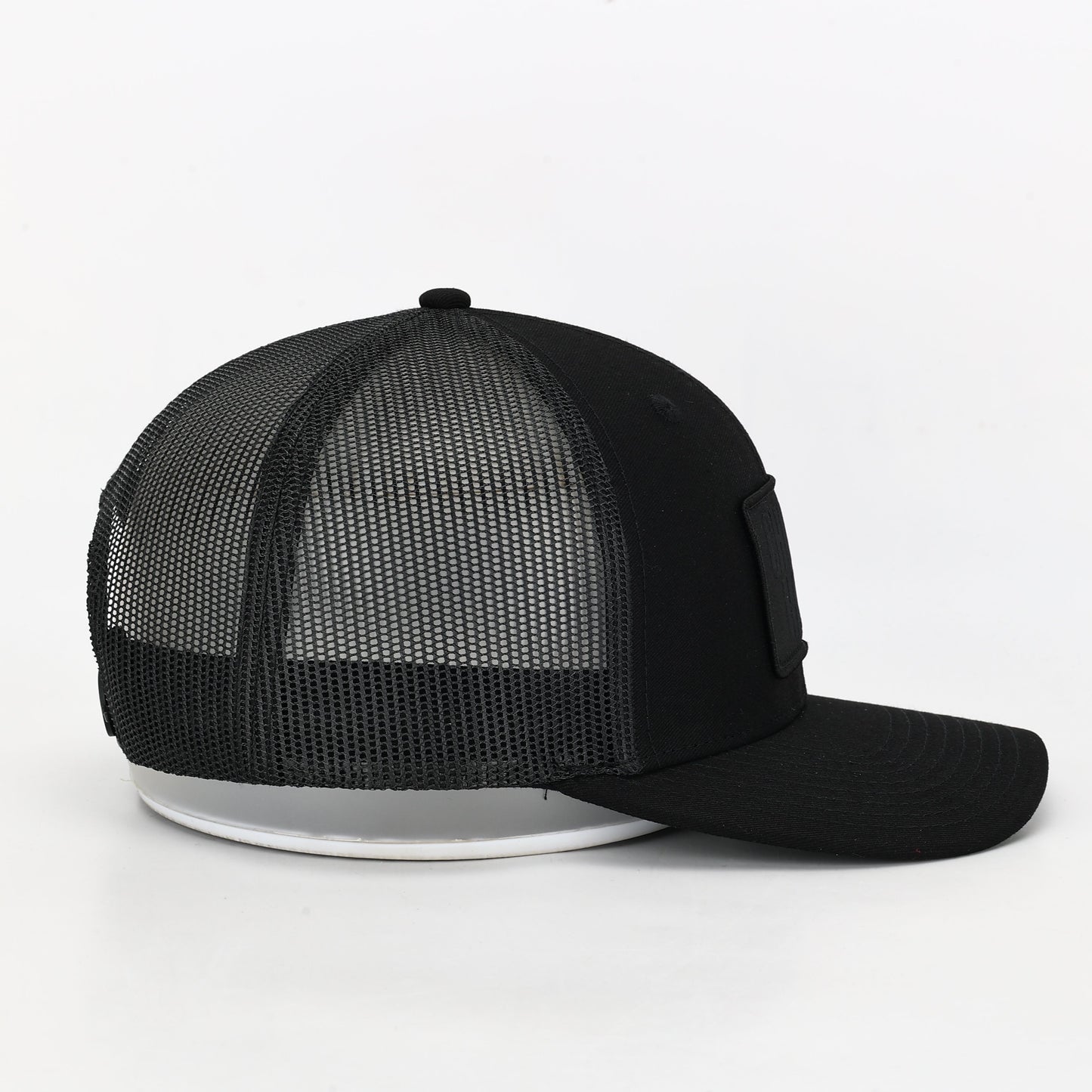 Choose Hard Trucker: Black Out